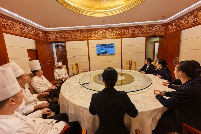 1757900611377728.jpg 餐饮公司.jpg